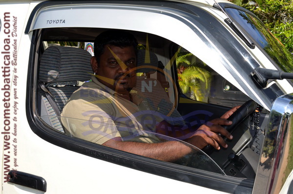 East N' West on Board 25 - Drivers Vehicles Guides Vans Cars Auto - Batticaloa Passikudah