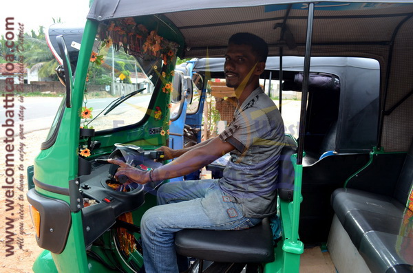 East N' West on Board 34 - Drivers Vehicles Guides Vans Cars Auto - Batticaloa Passikudah