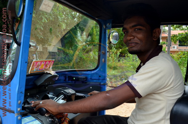 East N' West on Board 40 - Drivers Vehicles Guides Vans Cars Auto - Batticaloa Passikudah